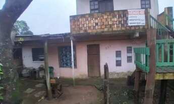 Imagem 2: Casa em Porto Alegre, no bairro Hípica, com 2 dormitório(s), e 2 banheiros, à venda