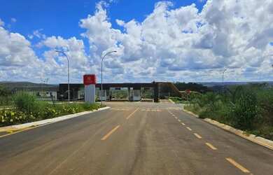Imagem: Terreno à venda no bairro Centro - Abadiânia/GO