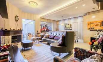 Imagem: Casa de condomínio em Rua Attílio Bilibio