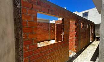 Imagem: Duas kit net padrão em fase de acabamento