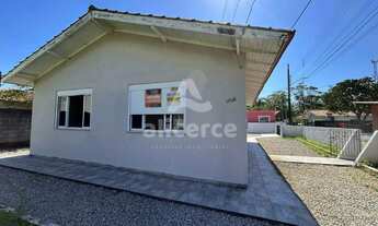 Imagem: Casa à venda com 3 quartos, 105m² em