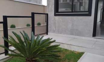 Imagem 2: Sobrado moderno novo! 3 suítes, 4 vagas! Perto do Centro! Financia!