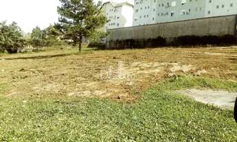 Imagem 2: Terreno amplo, de esquina, posição leste/norte com 1.458 metros quadrados, no bairro Rondô