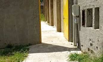 Imagem 3: Terreno no Bairro Lagomar, todo murado, com estrutura para balcão, energia trifásico