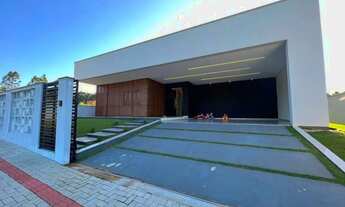 Imagem 4: Casa de Alvenaria - Venda - 03 dormitórios - 185m2 - Mobiliada - Piscina - Rua Sendor Poff