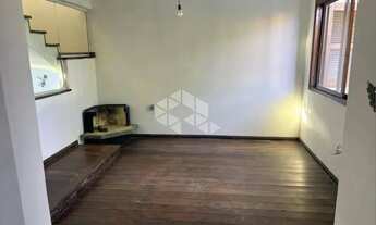 Imagem 2: Belíssima casa totalmente reformada no Sarandi!