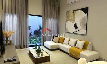 Imagem: Casa de condomínio em Avenida Irineu Bastos