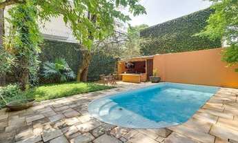 Imagem 2: Sobrado para aluguel e venda possui 400 metros quadrados com 4 quartos