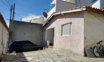 Imagem 7: Excelente oportunidade para quem quer investir ! Terreno possui 4 casas construídas em ex