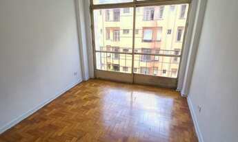 Imagem: Antônio de Godói perto do metro São Bento