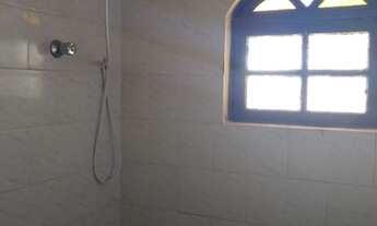 Imagem 2: Casa com 2quartos,1sala,1banheiro,1cozinha,1areia de serviço e 2varandas