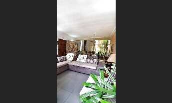 Imagem 5: Lindo Sobrado com 190m² construidos com 3 dormitórios, 1 suíte com banheira, área de luz à