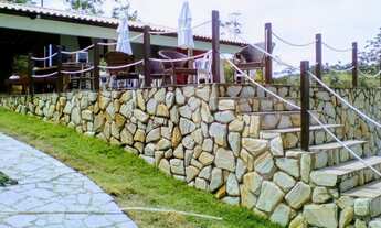 Imagem 4: Casa de condomínio para venda possui 320 metros quadrados com 5 quartos