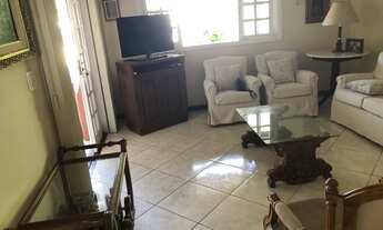 Imagem 2: Praia de Camboinhas, a poucos metros da praia