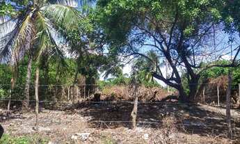 Imagem 2: Terreno beira rio e mar