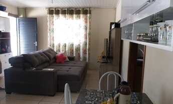 Imagem: Casa para venda possui 200 metros quadrados