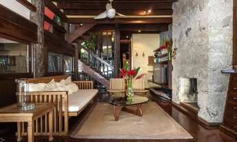 Imagem: Casa - 310 m² - Terreno de 670 m² - 3