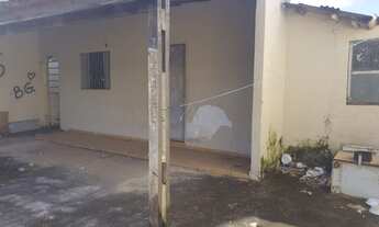 Imagem 6: Setor Central QD 24, Casa Original 2qts lado de cima da rua R$ 350.000,00