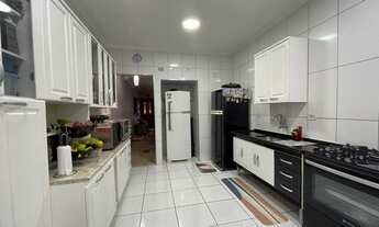 Imagem 6: Sobrado para venda tem 77 metros quadrados com 2 quartos em Ponta da Praia - Santos - SP