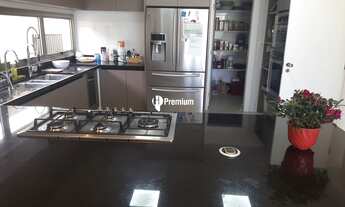 Imagem 6: Casa de condomínio para venda tem 440 metros quadrados com 4 quartos