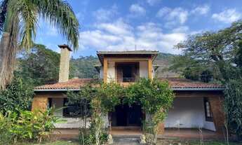 Imagem 2: Vendo Casa 6 qts - Excelente para Investimento - Itaipava - Petrópolis - RJ