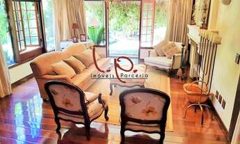 Imagem: Charmosa Casa com 5 Quartos (3 Suítes)