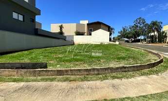 Imagem 2: Casa em Condomínio Golden Park, 4 suítes, piscina, e muito mais..