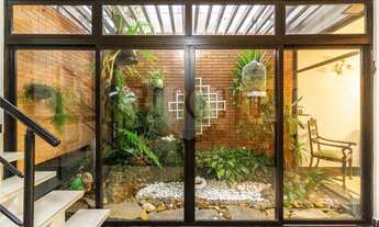 Imagem 6: Casa com acessibilidade - 4 dorm sendo 1 c/suíte e closet e 1 c/ suíte, ampla sala, piscin