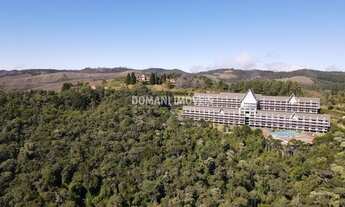 Imagem 3: Lindo Flat à Venda na Região do Alto de Capivari - Campos do Jordão/SP