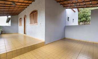 Imagem 2: Belo Horizonte - Casa Padrão - Califórnia