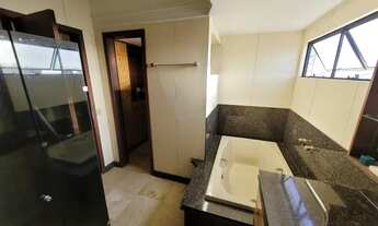 Imagem 5: Ótimo apartamento com 240 m², 3 suítes sendo uma com hidro, lavabo, escritório e 3 vagas