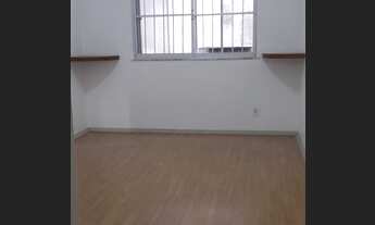 Imagem 4: BARRA - 3/4, 1 suíte, varanda, nascente, dependência completa. Área 98 m. valor R$ 410.00