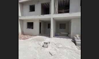 Imagem: Sobrado em condomínio fechado à venda