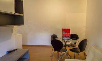 Imagem 7: Flat na Berrini, prox a Estação Berrini da CPTM, rodeado de grandes escritórios