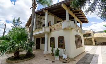 Imagem 6: Ampla casa com 4 dormitórios no bairro Igara