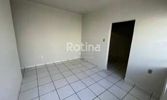 Imagem 2: Casa para alugar, 2 quartos, 1 vaga, Brasil - Uberlândia/MG - R$ 850,00
