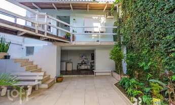 Imagem 2: Casa à venda Rua Doutor Sebastião Leão, Azenha - Porto Alegre