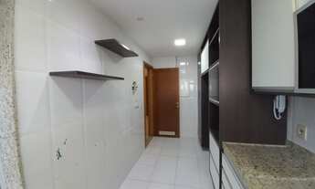 Imagem 5: Apartamento para Venda em Macaé, Novo Cavaleiros, 3 dormitórios, 1 suíte, 3 banheiros, 2 v