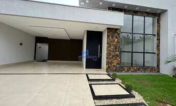 Imagem 4: Casa à venda no Setor Três Marias I em Goiânia GO, com 3 suítes, churrasqueira, piscina e