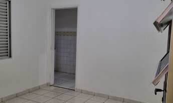 Imagem: Aluga-se 2 cômodos pra pessoas solteiras