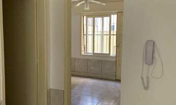 Imagem 4: Apto amplo de 1 dorm, dois patios, muito claro, na Lucas de Oliveira próximo D. Eugenia R