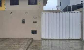 Imagem: Casa com piscina e 04 quartos a venda no