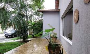 Imagem 4: Casa de condomínio para aluguel possui 364 metros quadrados com 6 quartos