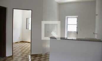 Imagem 4: Casa para Aluguel - Parque Maria Helena, 1 Quarto, 40 m2