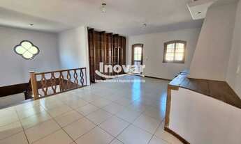 Imagem 5: Casa disponível para locação, 2 pavimentos com 4 quartos sendo 2 suítes, 4 vagas, 530m² no