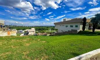 Imagem 3: Lote em oportunidade no Condomínio Vale Verde, com 404,69 m², quitado e registrado