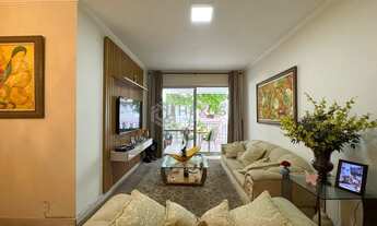 Imagem 2: Apartamento com varanda a uma quadra da Praia das Pitangueiras, Guaruja