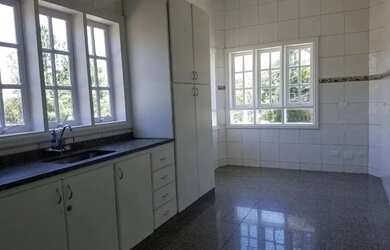 Imagem 3: Casa à venda em Santana de Parnaíba, Residencial Dez (Alphaville), com 3 suítes, com 320 m