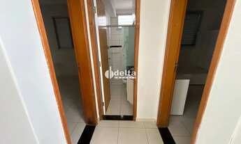 Imagem 5: Apartamento com 2 quartos, disponível para locação e venda no bairro Santa Mônica em Uberl