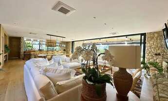 Imagem 7: Mansão beira lago mobiliada e decorada com piscina térmica e 5 suítes à venda, 722 m² - Co